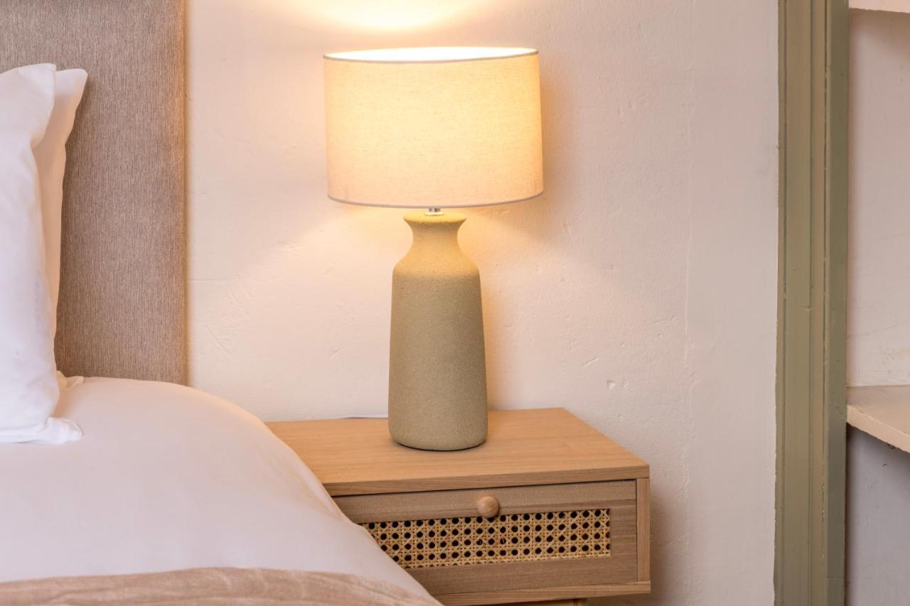 Stylish 12-bed House In - With Parking & Wi-fi Ferienhaus Bristol